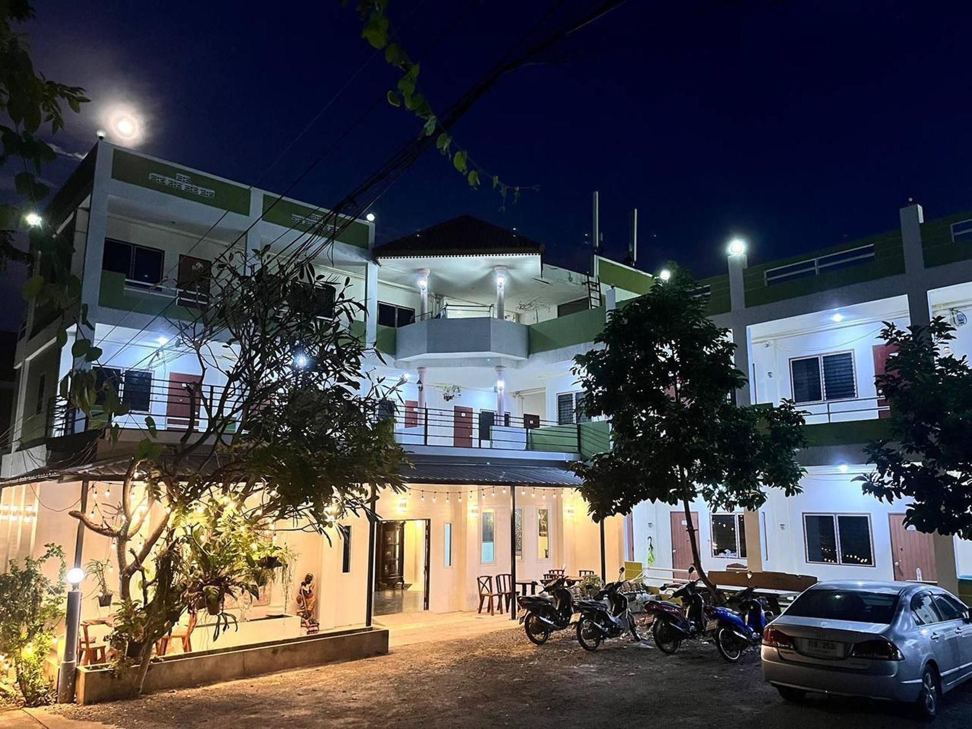 The 99 Inn Hotel Pakchong Ngoại thất bức ảnh